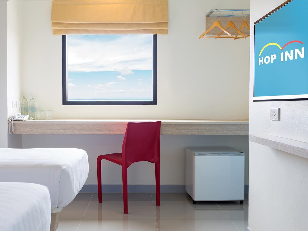 Hop Inn Nakhon Sawan Bagian luar foto